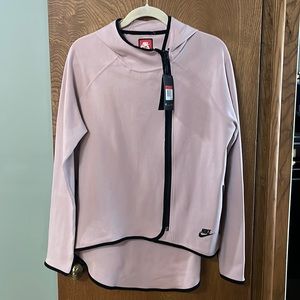 Nike Tech Fleece Hoodie in Pink/light Mauve size Large NWT